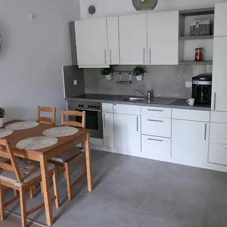 Bj Jagiellonska 11 Apartment
